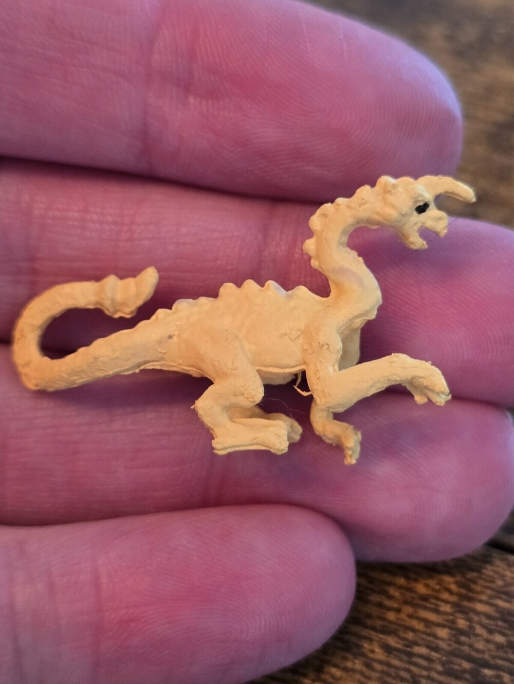 Safari Ltd Good Luck Mini dragon figurine - Picture 4 of 4